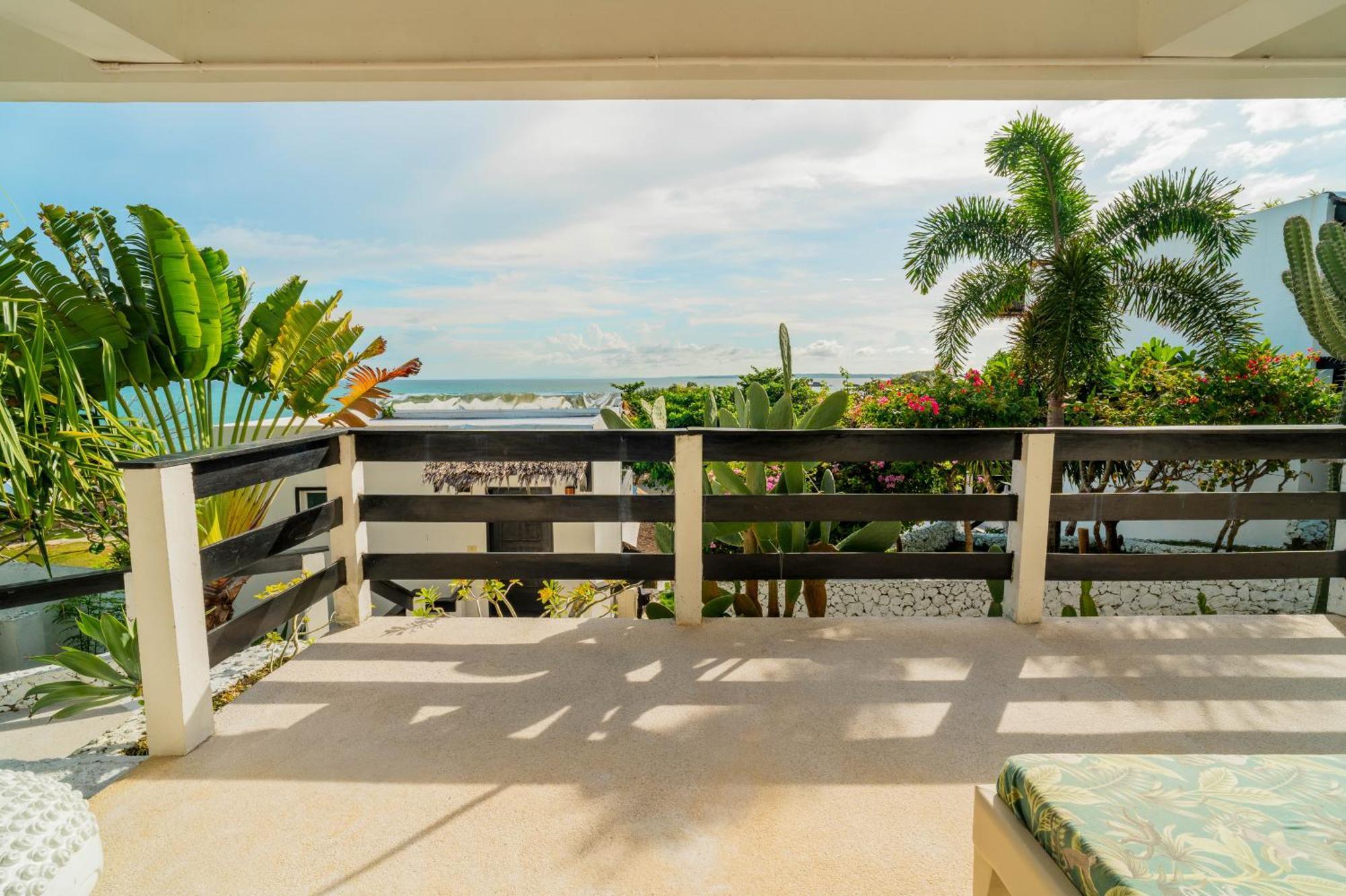 Blanco Beach Resort Malapascua Bagian luar foto