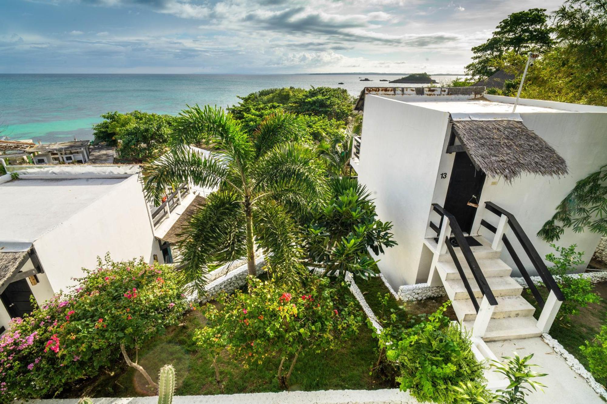 Blanco Beach Resort Malapascua Bagian luar foto