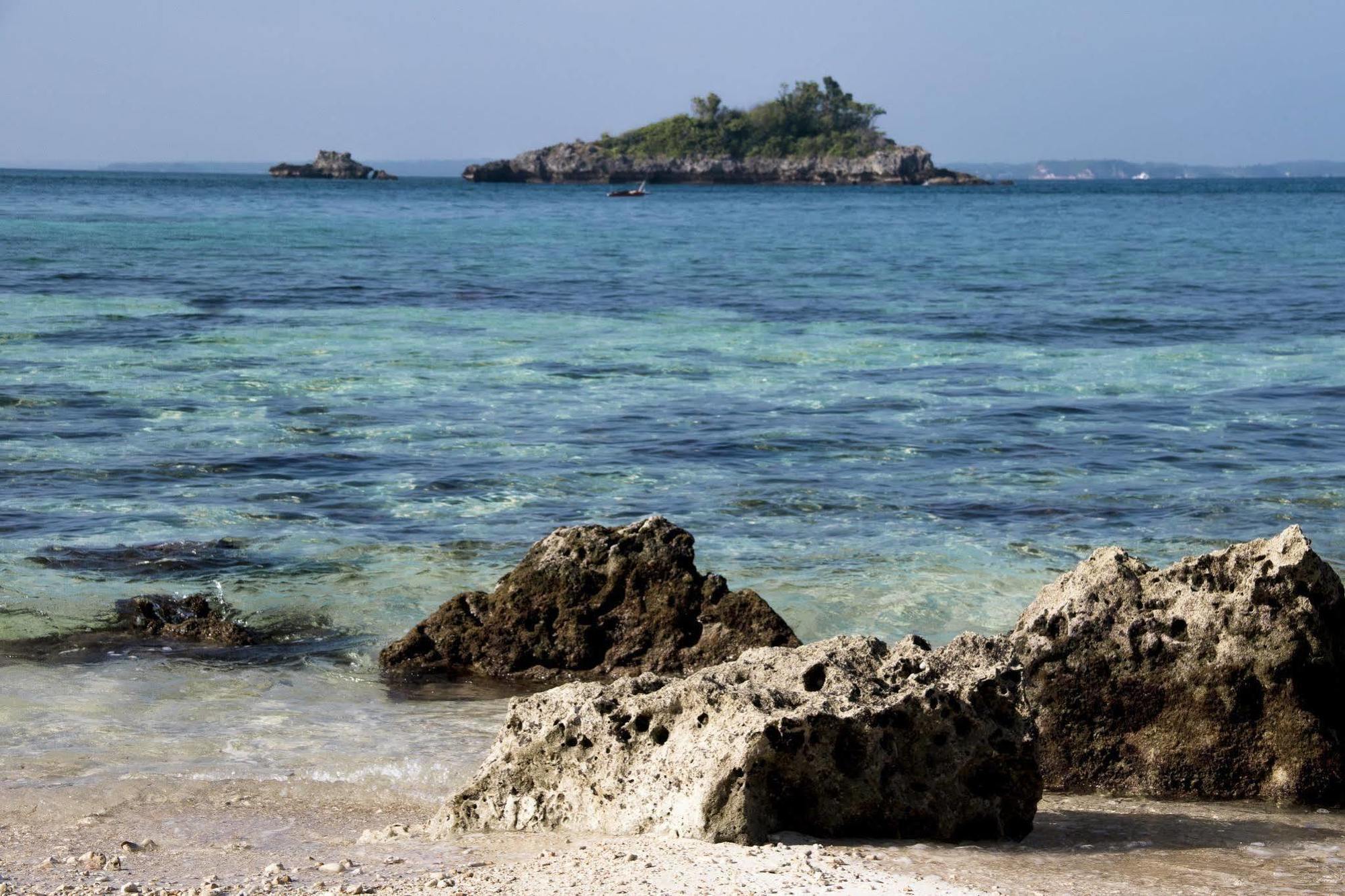 Blanco Beach Resort Malapascua Bagian luar foto
